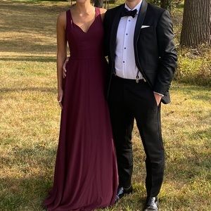 DEAR CLEO Kylie Bridesmaid Dress - Size 2 Color Sangria